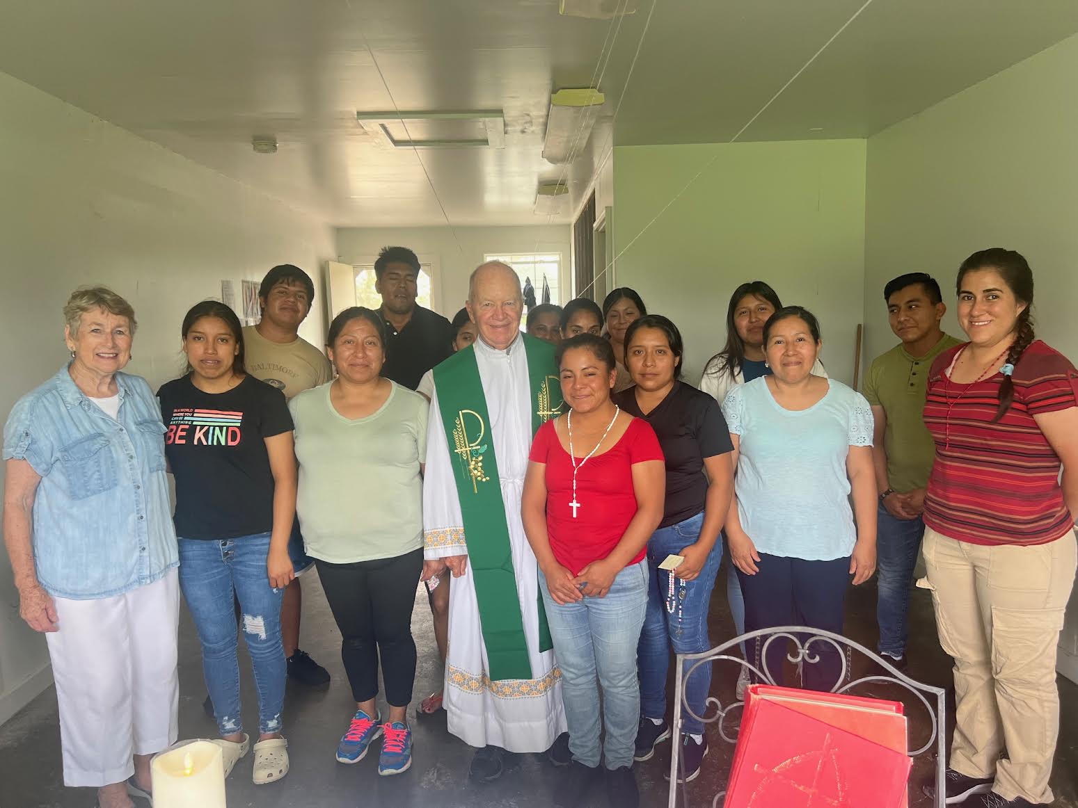 Migrant Camp Mass / Misa del campamento migrante